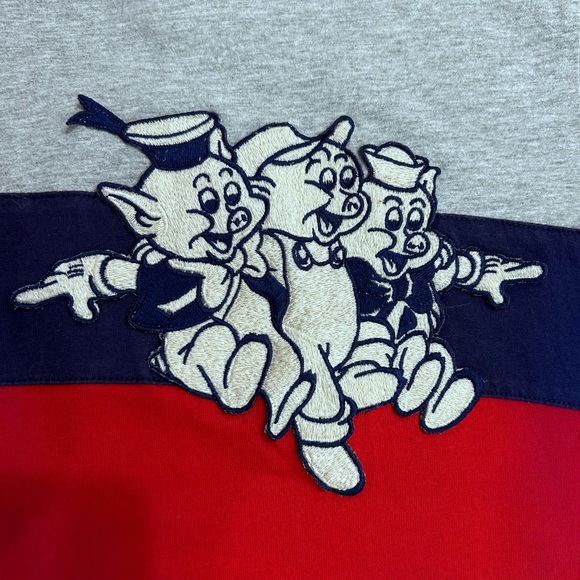 Gucci Women’s Disney “3 Little Pigs” Gray & Red T-Shirt Size M - Picture 4 of 9